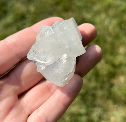 Apophyllite | C